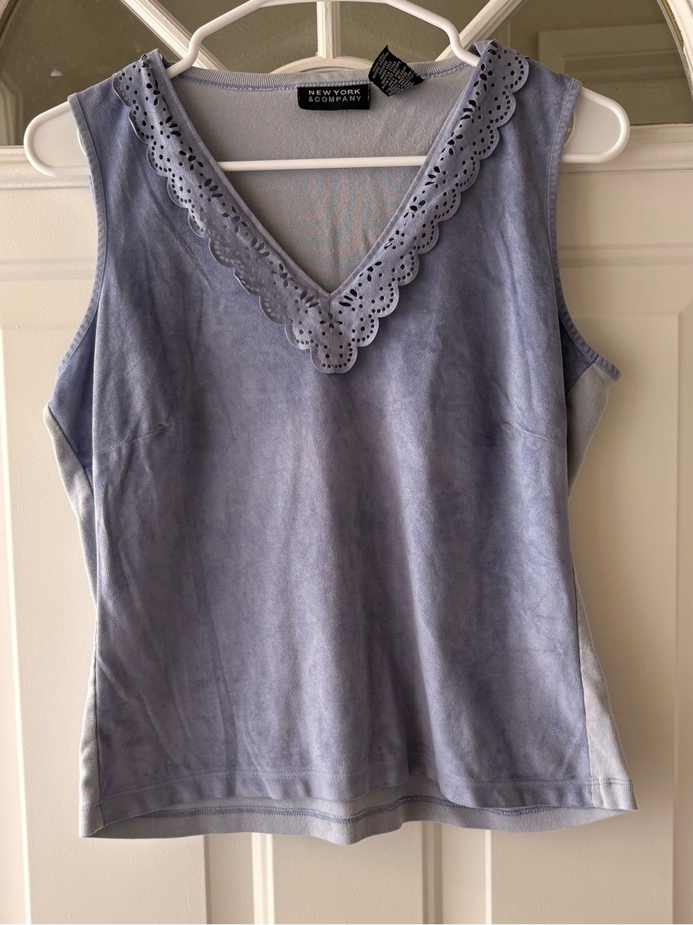 New York & Company Light Blue Sleeveless V-Neck Top